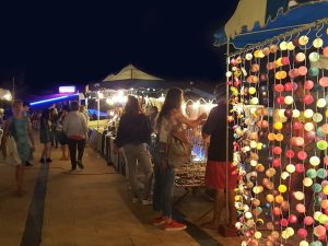 Marché nocturne