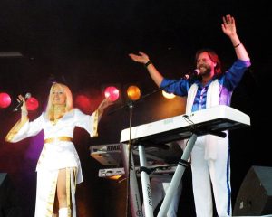 Les Dames de l’Arène : Abba for Ever & Madame Rouge