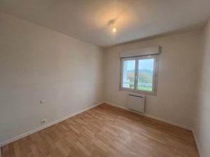 52265275  – Appartement – 3 pièces à DOAZIT