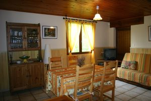 Maison traditionnelle sur jardin clos en lisière de forêt des Landes