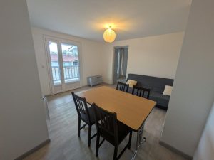 52353778  – Appartement – 2 pièces à ST MAURICE SUR ADOUR