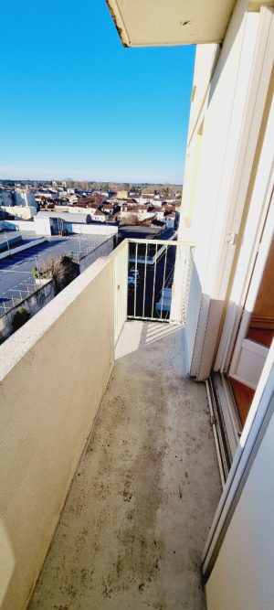 52368609  – Appartement – 4 pièces à MONT DE MARSAN