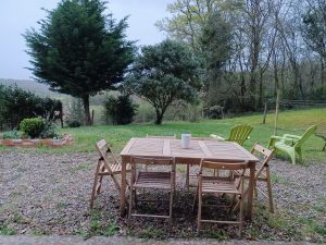 Le chalet en haut de la colline