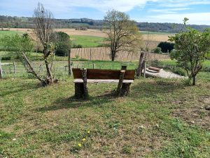 Le chalet en haut de la colline