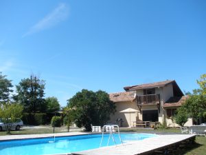 Maison familiale en lisière de forêt